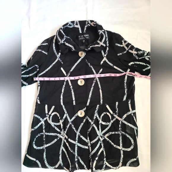 Frank Lyman black sheer coat, size small - Picture 7 of 10